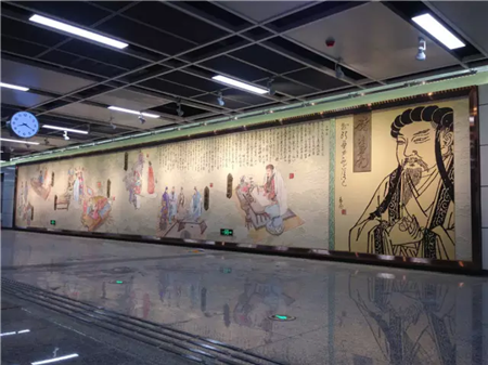 成都地铁三号线站台墙面艺术装饰