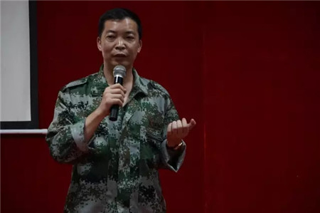 冠珠仿古品牌总经理谢泽林