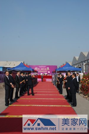 �ʱ��Ŷ��жӻ�ӭ